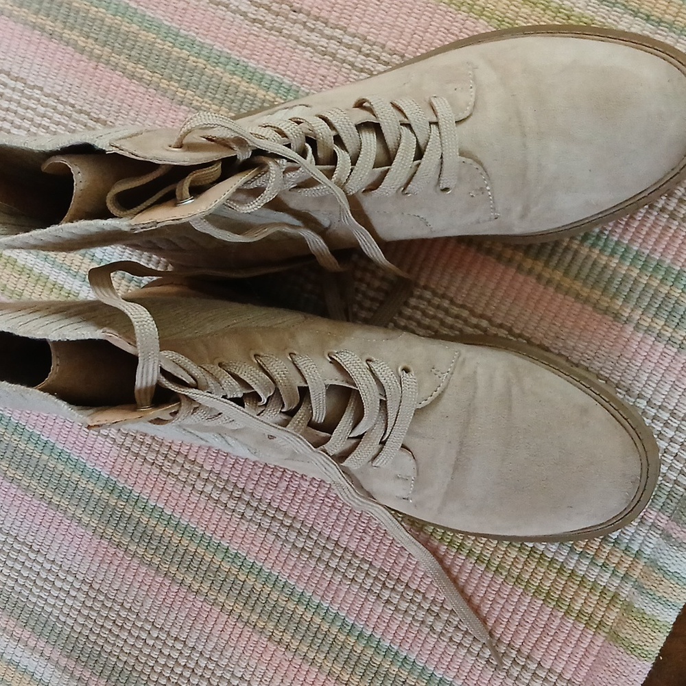 Women's Express boots